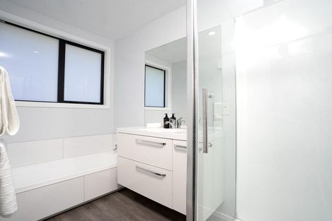 Photo of property in 9 Oaktree Lane, Bishopdale, Christchurch, 8053