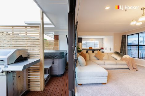 Photo of property in 101 Centennial Avenue, Helensburgh, Dunedin, 9010