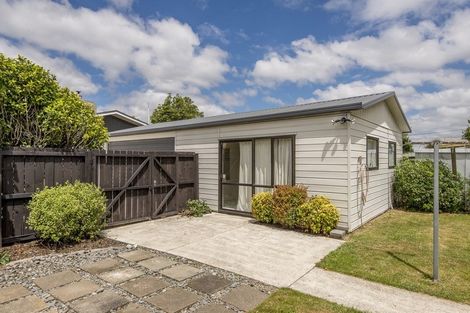 Photo of property in 37 Brockham Street, Casebrook, Christchurch, 8051