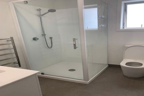 Photo of property in 9a Kerema Way, Schnapper Rock, Auckland, 0632