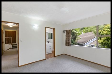 Photo of property in 53 Amapur Drive, Khandallah, Wellington, 6035