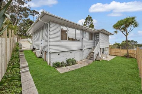 Photo of property in 33b Fairmount Road, Titirangi, Auckland, 0604