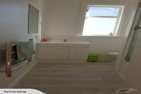 Photo of property in 298 Karori Road, Karori, Wellington, 6012