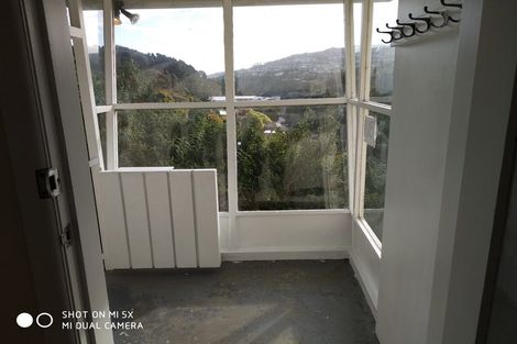Photo of property in 88 Newlands Road, Newlands, Wellington, 6037