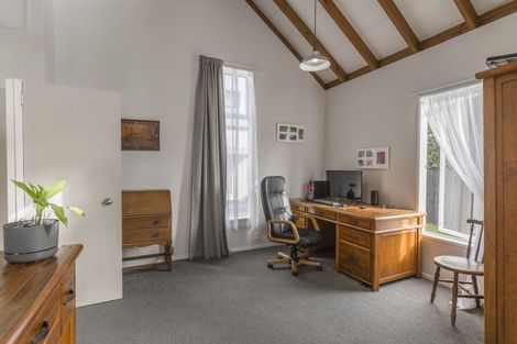 Photo of property in 12 Kew Grove, Raumati Beach, Paraparaumu, 5032