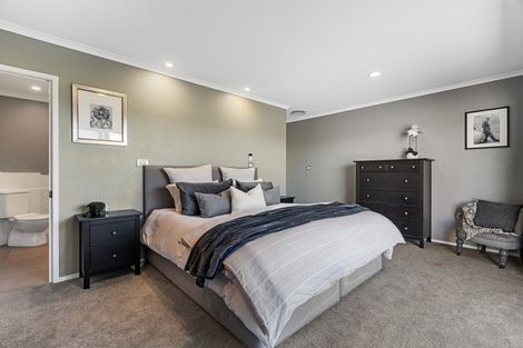 Photo of property in 38 Kereru Place, Pyes Pa, Tauranga, 3112