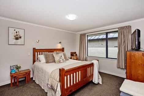 Photo of property in 53 Hoffman Court, Waikiwi, Invercargill, 9810