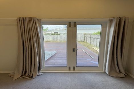 Photo of property in 89 Ross Street, Lyall Bay, Wellington, 6022