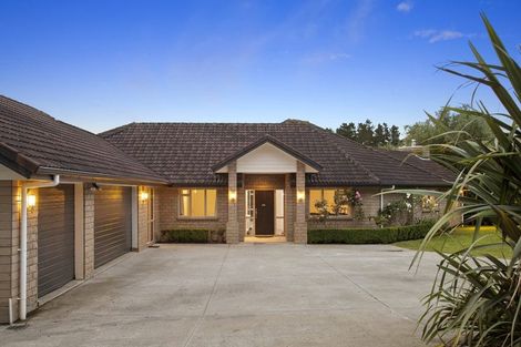 Photo of property in 21 Old Barn Road, Opaheke, Papakura, 2584