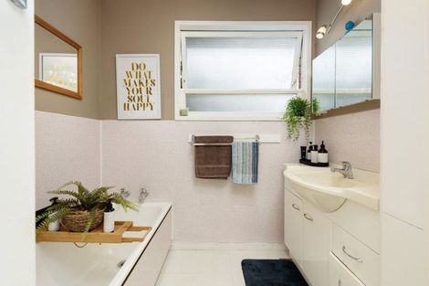 Photo of property in 12 Gilmore Street, Te Puke, 3119