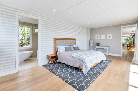 Photo of property in 31 Brick Bay Drive, Sandspit, Warkworth, 0982