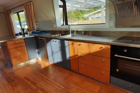 Photo of property in 16 Peck Street, Taita, Lower Hutt, 5011