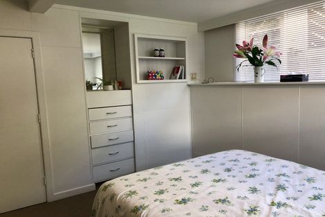 Photo of property in 2b Zion Road, Birkenhead, Auckland, 0626
