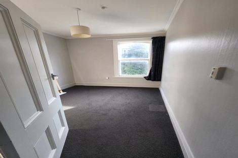 Photo of property in 129 Tasman Street, Mount Cook, Wellington, 6021