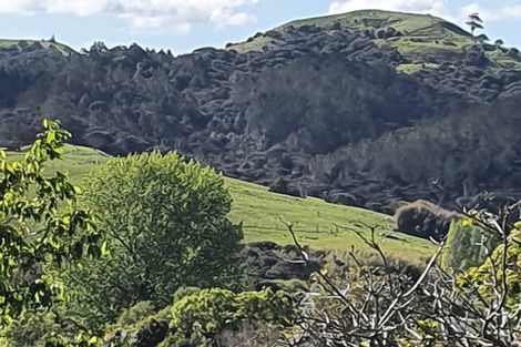 Photo of property in 21 Hillcrest Road, Hatfields Beach, Orewa, 0931