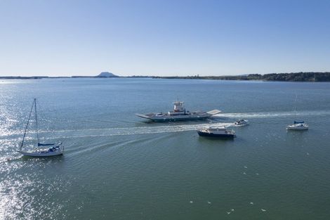 Photo of property in 5 Gumtree Lane, Omokoroa, 3114