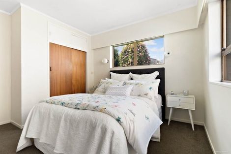 Photo of property in 8 Dublin Street, Pukekohe, 2120
