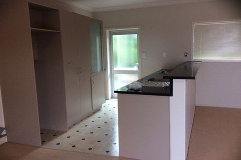 Photo of property in 60 Ohiwa Road, Ardmore, Papakura, 2582