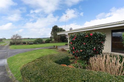 Photo of property in 246 Kawiu Road, Levin, 5510