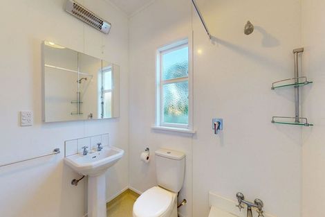 Photo of property in 168 The Ridgeway, Mornington, Wellington, 6021