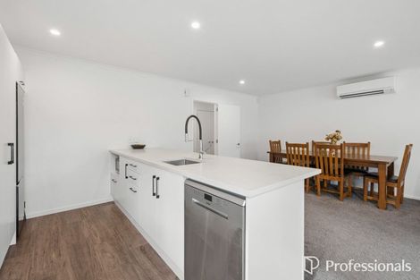Photo of property in 17 Ford Road, Manor Park, Lower Hutt, 5019
