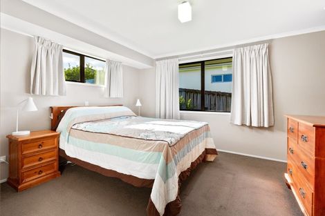 Photo of property in 12 Iris Place, Grandview Heights, Hamilton, 3200