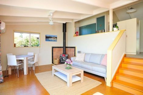 Photo of property in 9 Ranui Crescent, Diamond Harbour, 8971