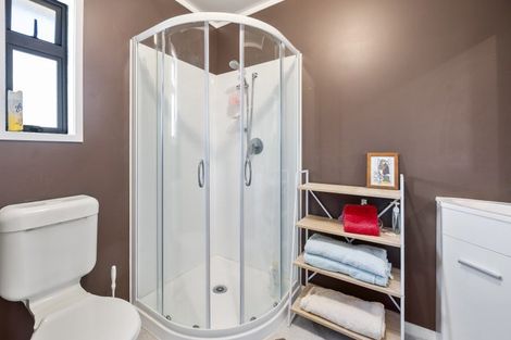 Photo of property in 137 Kenrigg Road West, Kinloch, Taupo, 3377