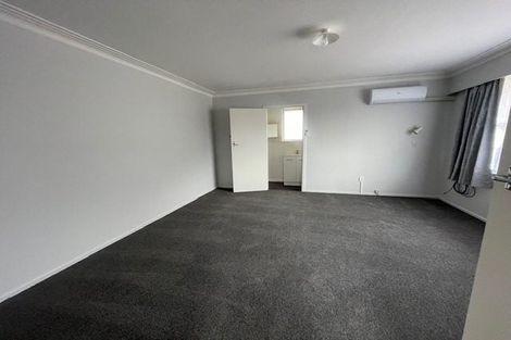 Photo of property in 2/82 Huia Road, Papatoetoe, Auckland, 2025