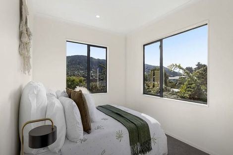 Photo of property in 2/7 Carleton Terrace, Tawa, Wellington, 5028