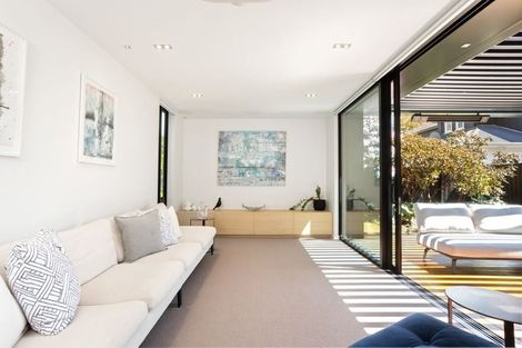 Photo of property in 18 Roa Road, Fendalton, Christchurch, 8041