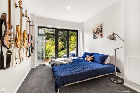 Photo of property in 40 Rona Street, Eastbourne, Lower Hutt, 5013