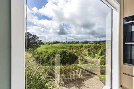Photo of property in 12a Ash Place, Whalers Gate, New Plymouth, 4310
