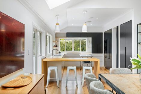 Photo of property in 21 Churchouse Road, Greenhithe, Auckland, 0632