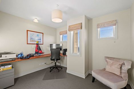 Photo of property in 9 Westview Place, Huntsbury, Christchurch, 8022
