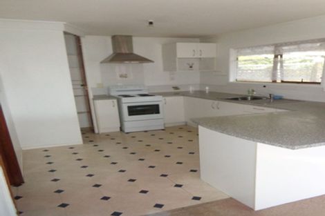 Photo of property in 18 Pomaria Road, Henderson, Auckland, 0610