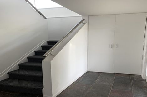 Photo of property in 89 Hillcrest Avenue, Hillcrest, Auckland, 0627