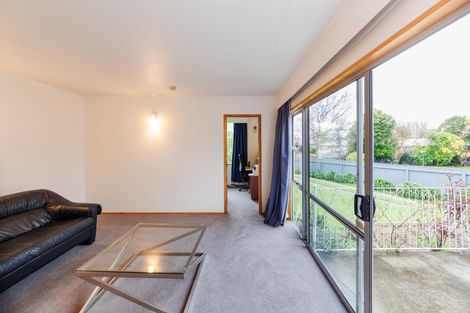 Photo of property in 27 Parkland Crescent, Terrace End, Palmerston North, 4410