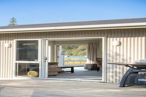 Photo of property in 303b Beach Road, Whangamata, 3620