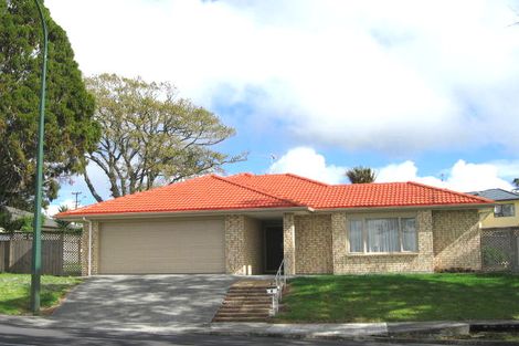 Photo of property in 4 Summerland Drive, Henderson, Auckland, 0612