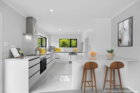 Photo of property in 4 Winnie Close, Acacia Bay, Taupo, 3330