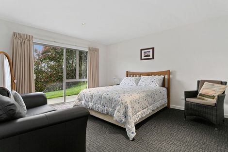 Photo of property in 1/13 Scenic Heights, Acacia Bay, Taupo, 3330