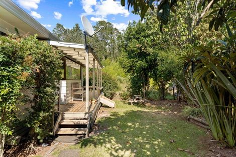 Photo of property in 112 Mckellar Place, Whangamata, 3620