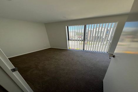 Photo of property in 36 Huri Street, Mangere Bridge, Auckland, 2022