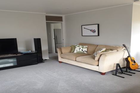 Photo of property in 32b Edgewater Parade, Waiuku, 2123