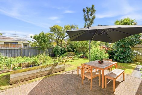 Photo of property in 18 Parsons Street, Saint Johns Hill, Whanganui, 4501