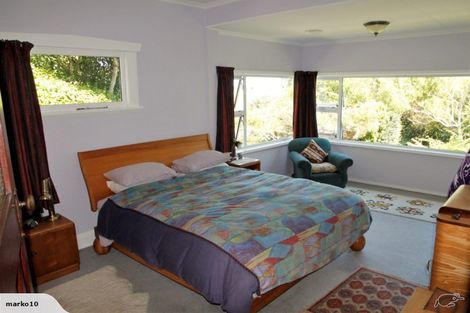 Photo of property in 70 Glen Road, The Glen, Dunedin, 9011