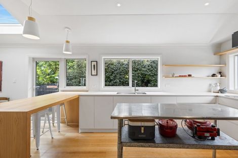 Photo of property in 21 Churchouse Road, Greenhithe, Auckland, 0632