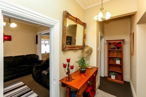 Photo of property in 21 Harriet Place, Whalers Gate, New Plymouth, 4310