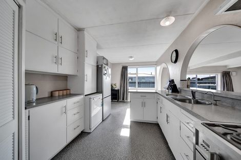 Photo of property in 64 Reid Avenue, Hawera, 4610